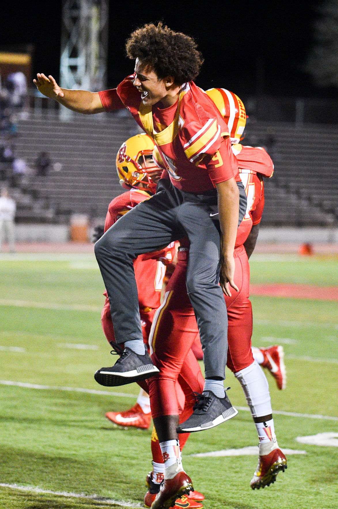 090619-mda-spt-rocky-football-058a.jpg